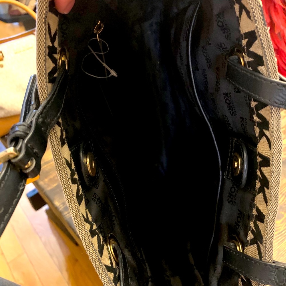 Michael kors pocketbook